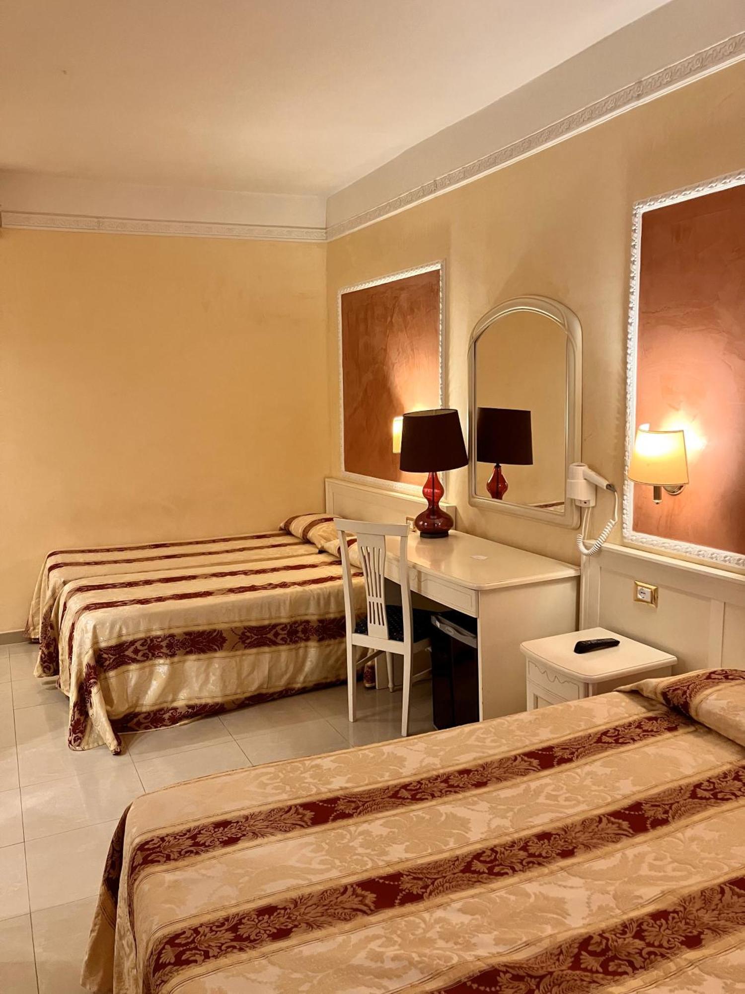 Hotell Erdarelli Rom